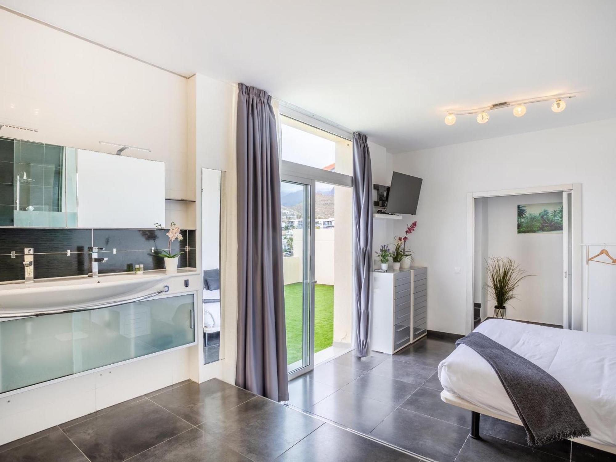 Villa Olbia Charming Dreamview With Jacuzzi Costa Adeje  Ngoại thất bức ảnh